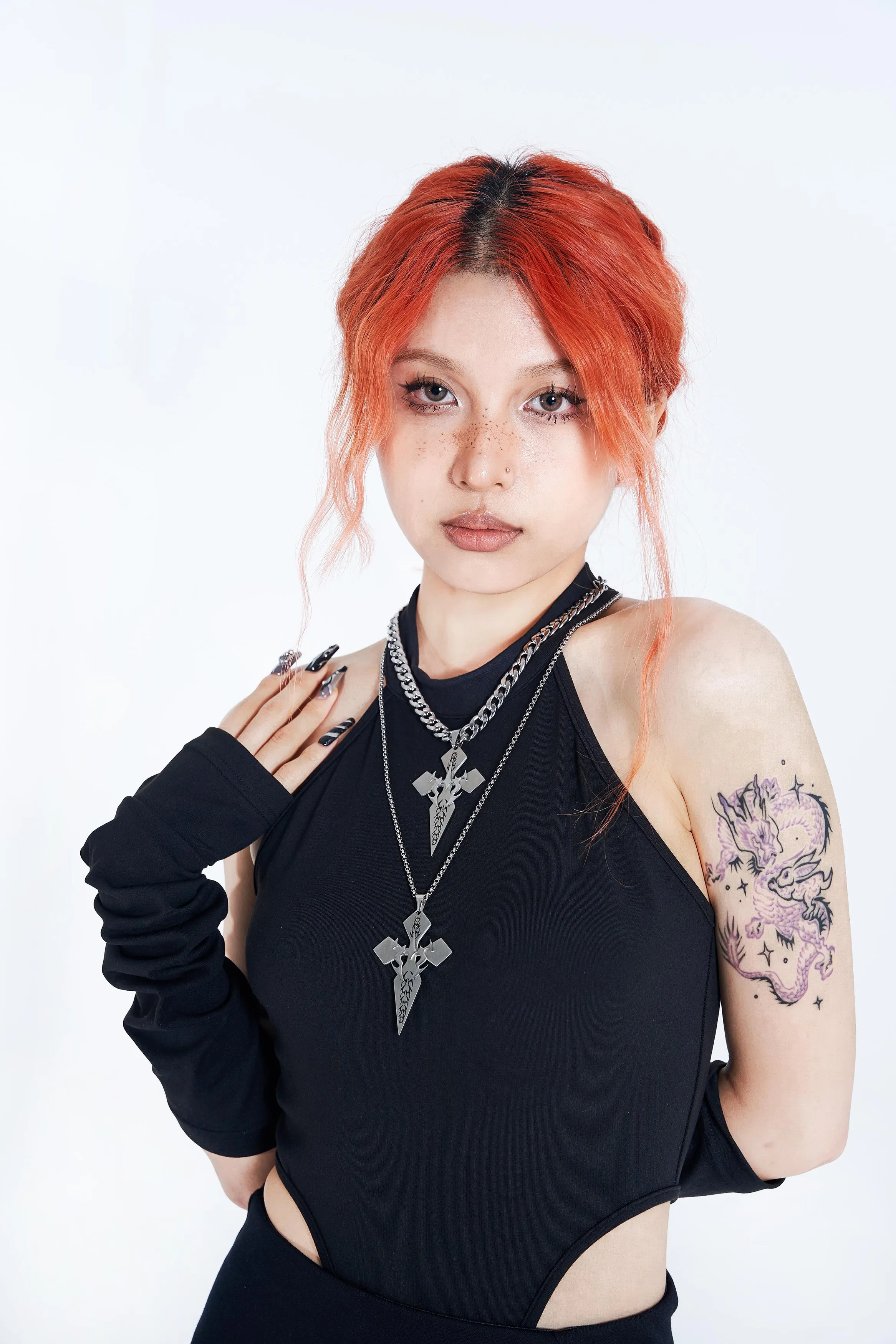 Fervooor The one crucifix necklace