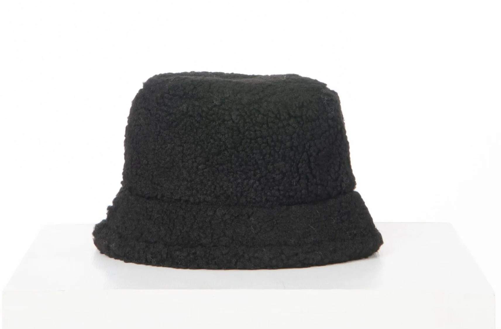 Fuzzy Bucket Hat Black