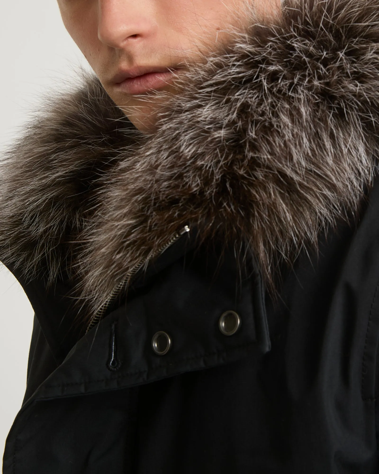 Parka iconique en coton mélangé avec bord de capuche en fourrure de renard