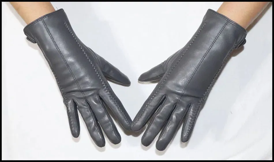 Women's Sheepskin Gloves Winter Warmth Plus Velvet Short Thin Touch Screen Driving Female Color Leather Gloves New High-end 2024
