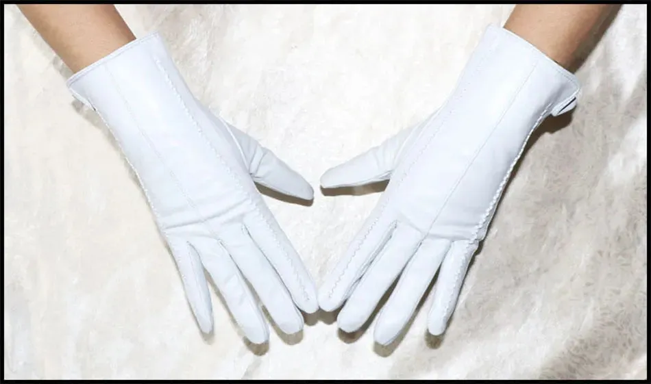 Women's Sheepskin Gloves Winter Warmth Plus Velvet Short Thin Touch Screen Driving Female Color Leather Gloves New High-end 2024
